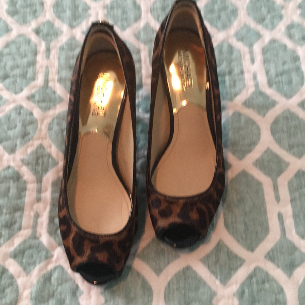 Michael Kors Open Toe printed Calf Hair Pumps